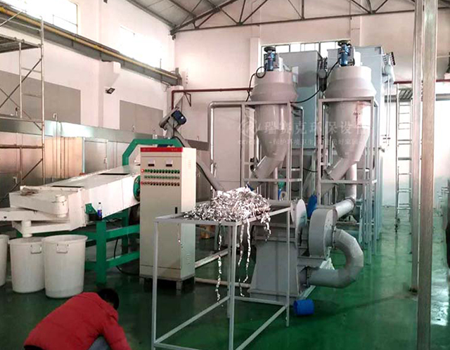 深扒廢鋰電池回收內(nèi)幕！提取貴金屬，賺錢(qián)生意怎么來(lái)的？