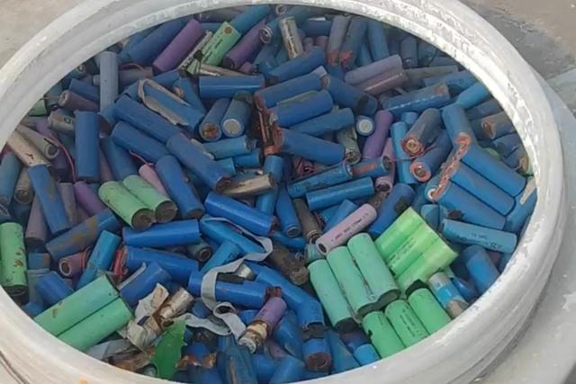 廢舊鋰電池的大批量處理，鋰電池?zé)峤庠O(shè)備的高產(chǎn)能